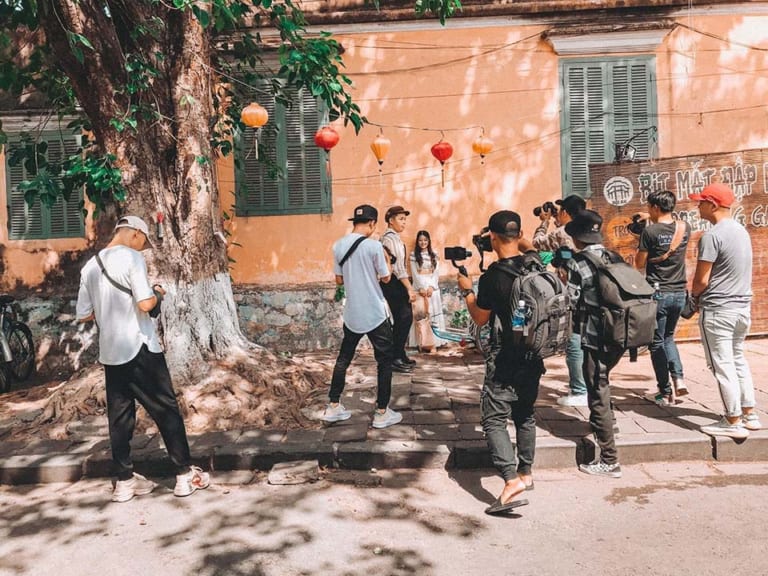 Đào tạo miễn phí học chụp ảnh photoshop trang điểm ở Đà Nẵng